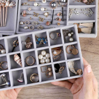 Organizator bijuterii pentru sertar - mini compartimente